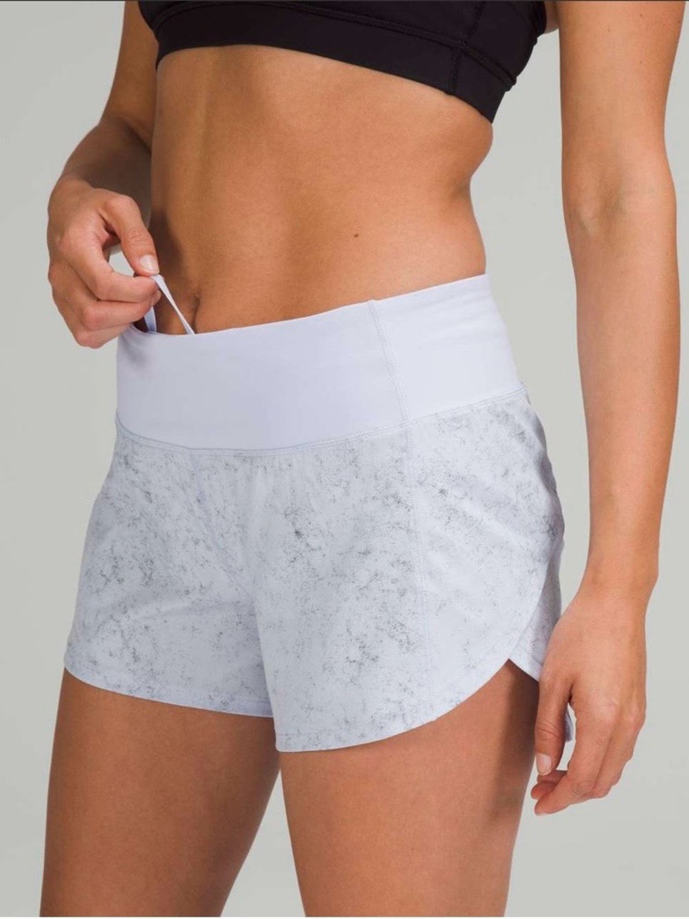 Lululemon Women’s Speed Up Short 4" Mid-Rise  Gravel Dust Pastel Blue Size 12